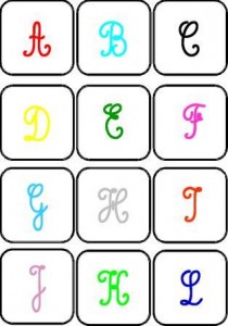 image jeu de mémory couleur des lettres cursives majuscules