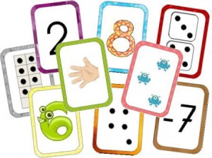 Cartes pour compter avec différentes représentations. Apprendre à compter en maternelle, un jeu d'enfant! Des cartes pour compter gratuites à imprimer qui peuvent remplacer les dés par exemple. carte pour compter. Des cartes pour apprendre à compter en maternelle