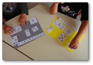 Fabriquer un livre à compter en maternelle se repérer sur la feuille