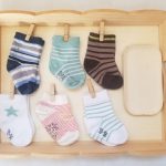 Atelier autonome trier les paires de chaussettes