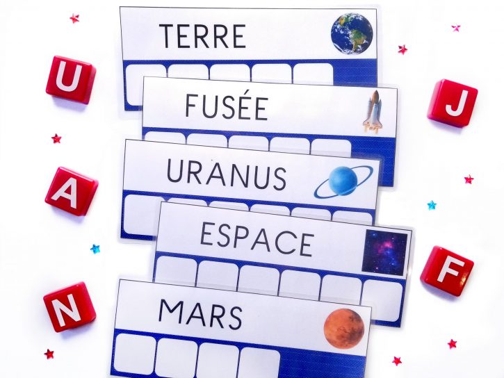 Atelier écriture de mots sur le thème de l'espace et de l'Univers